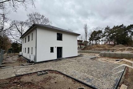 Haus Trebbin - 4 Zimmer, 130 m&sup2;, 2.050&euro; | Angebot:26128576