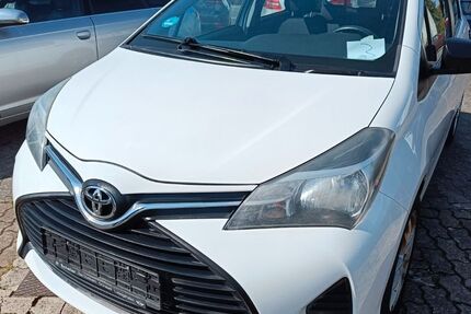 Toyota Yaris 234.000 km 5.600 &euro; ensdorf 66806