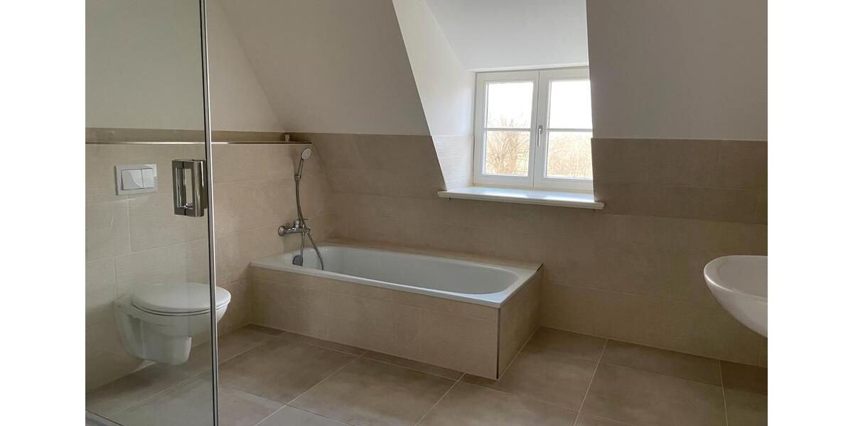 Doppelhaushälfte Osterrönfeld - 4 Zimmer, 150 m&sup2;, 1.850&euro; | Angebot:26194498