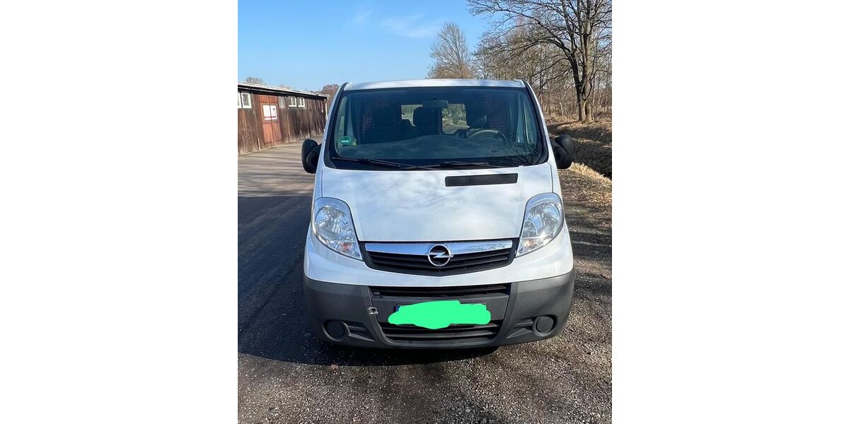Opel Vivaro 266.000 km 3.900 &euro; SEEVETAL 21218