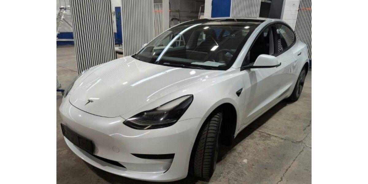 Tesla Model 3 108.900 km 23.800 &euro; Bochum 44803
