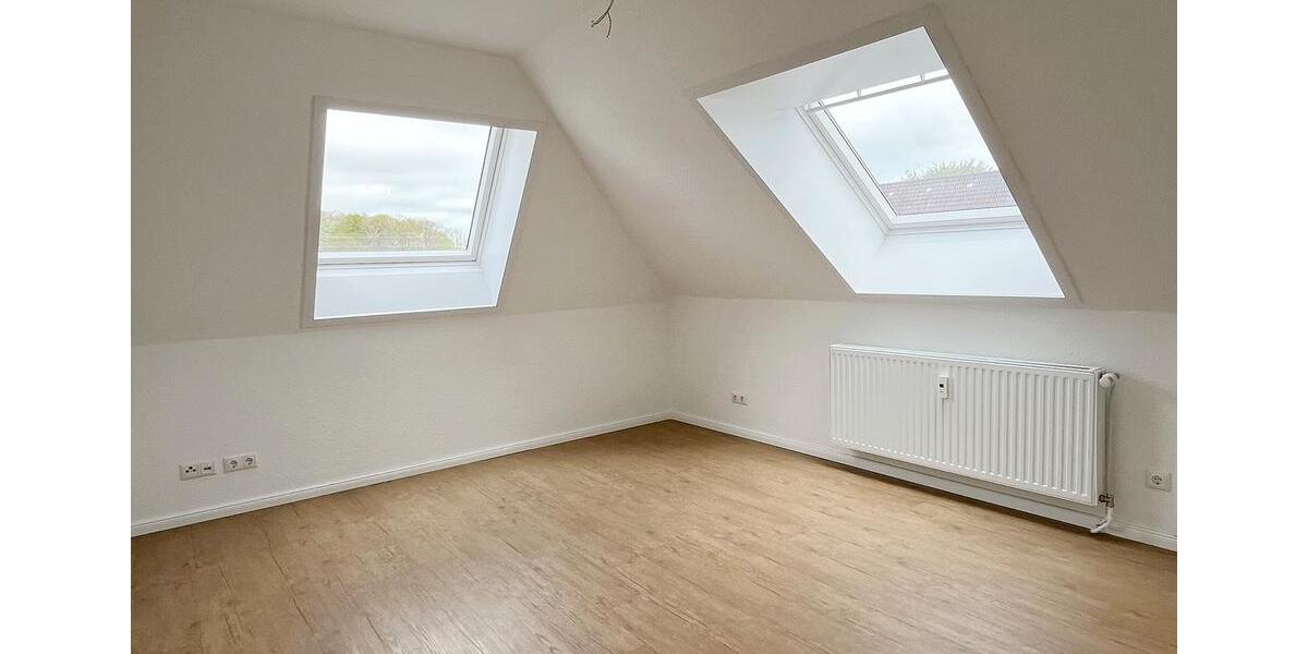 Dachgeschoßwohnung Büsum - 4 Zimmer, 118 m&sup2;, 1.400&euro; | Angebot:24121632