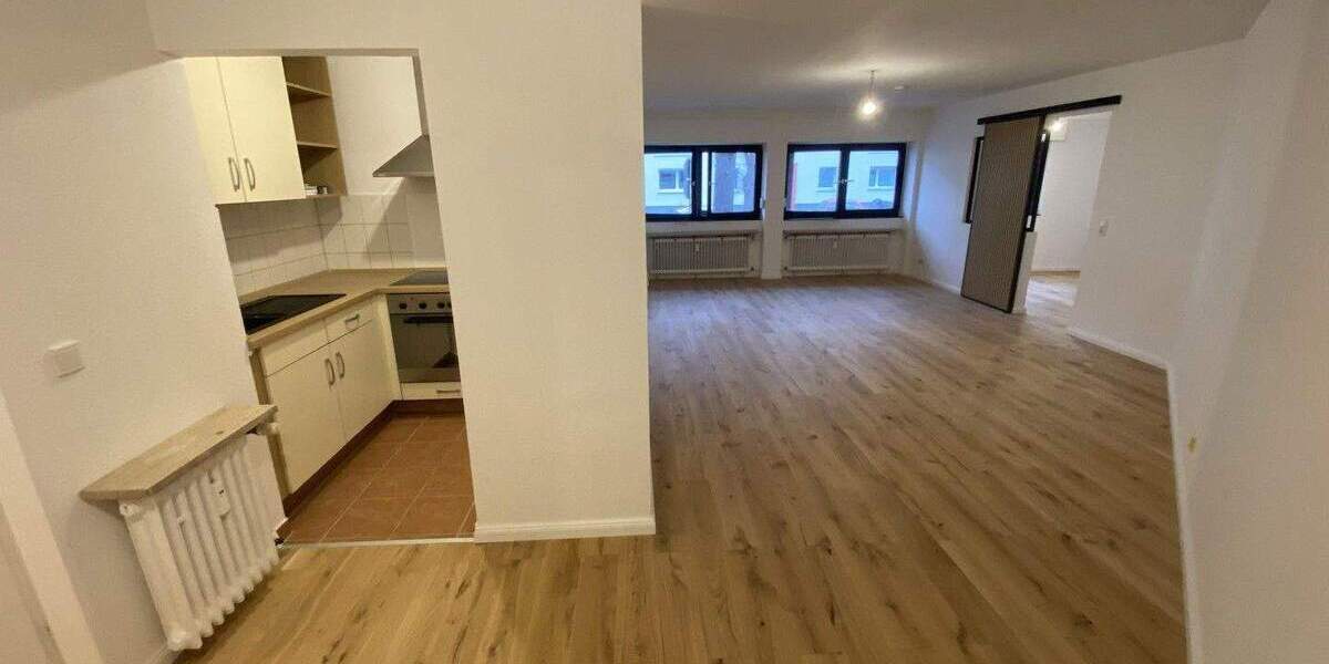 2Z Wohnung Erstbezug nach Sanierung mit Parkplatz in Köln-Raderthal 1 zimmer