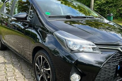 Toyota Yaris 109.700 km 8.900 &euro; Köln 50769