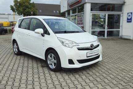 Toyota Verso-S 92.560 km 7.690 &euro; Strausberg 15344