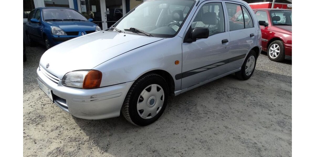 Toyota Starlet 124.000 km 1.950 &euro; Vlotho 32602