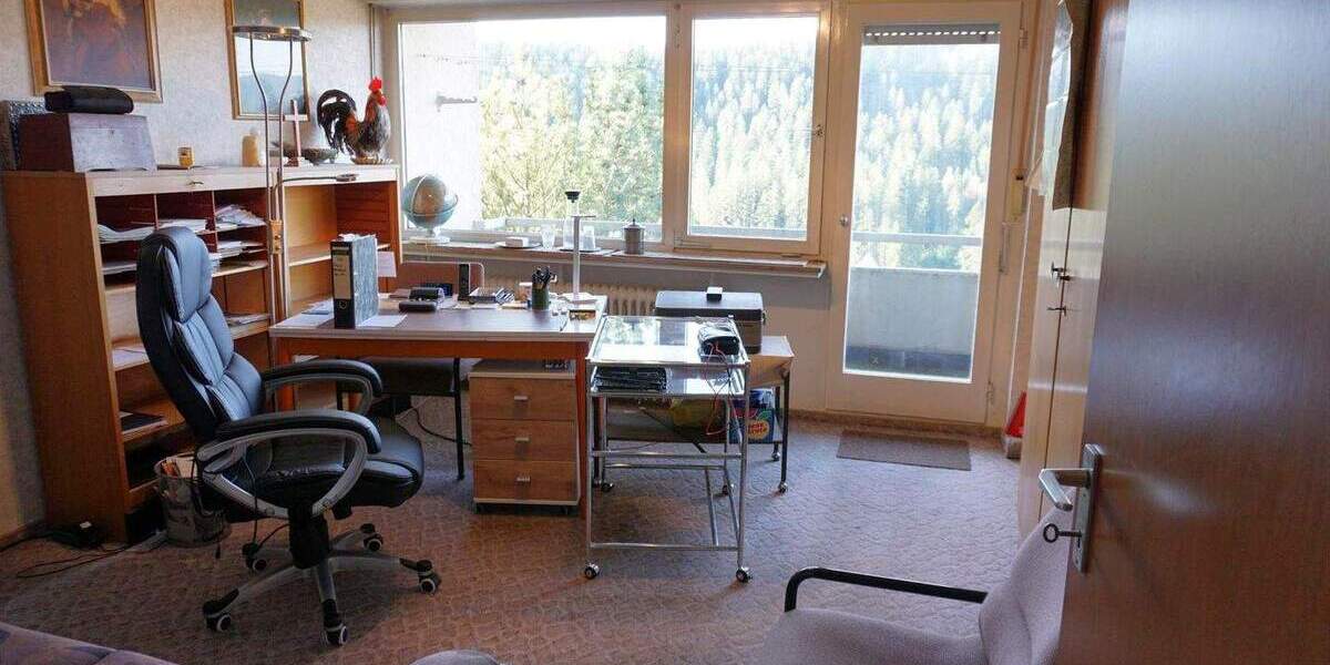 Reihenendhaus Freudenstadt - 5 Zimmer, 136 m&sup2;, 248.000&euro; | Angebot:25703627