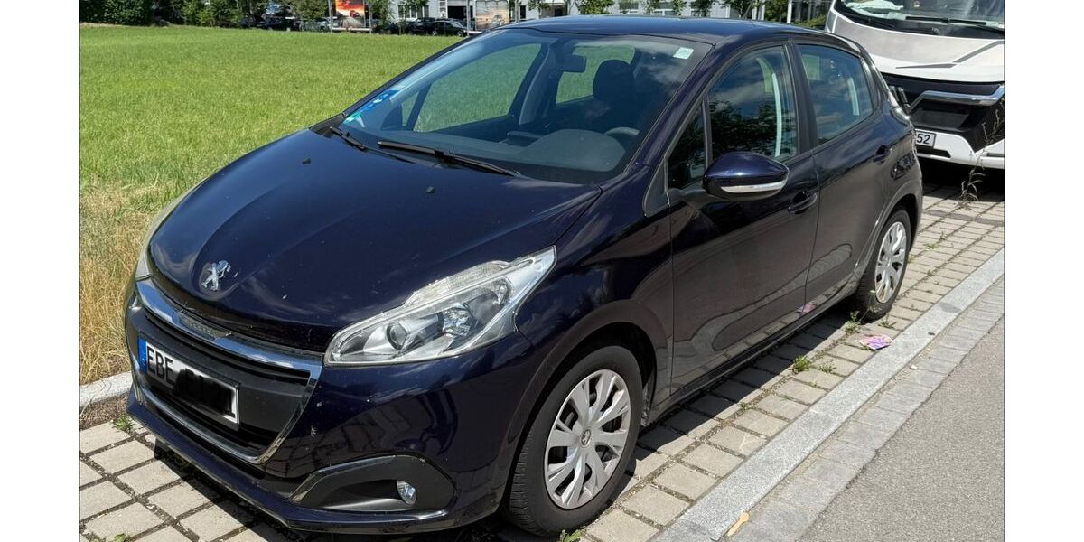 Peugeot 208 74.999 km 4.199 &euro; Ismaning 85737