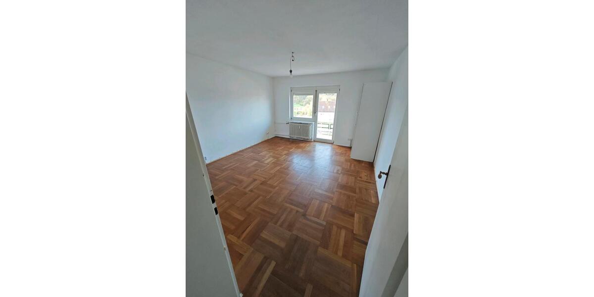 Erdgeschoßwohnung Arnstein - 3 Zimmer, 100 m&sup2;, 930&euro; | Angebot:26253690