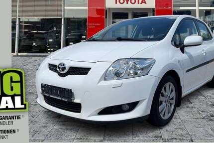 Toyota Auris 55.836 km 7.990 &euro; Dresden 01139