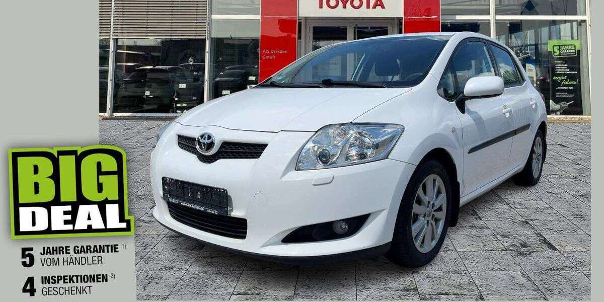 Toyota Auris 55.836 km 7.990 &euro; Dresden 01139