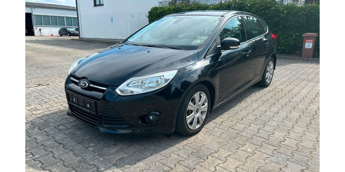 Ford Focus 172.300 km 1.890 &euro; Wertingen-Roggden 86637