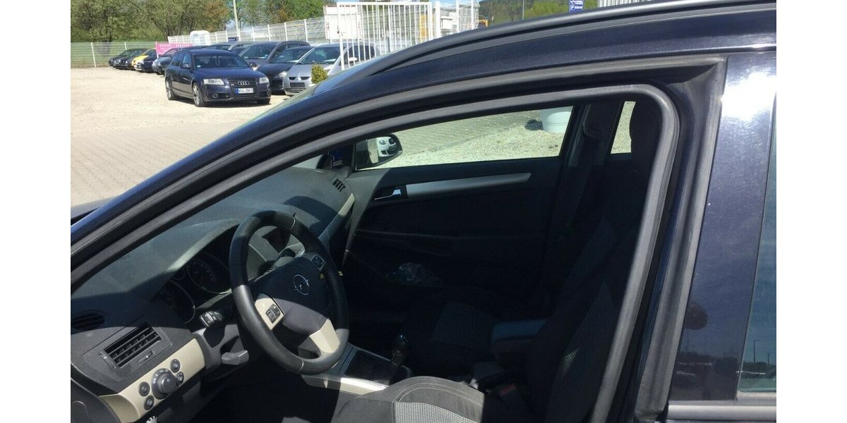 Opel Astra Kombi,AHK,Edition ,Tüv 03/28! 311.000 km 850 &euro; Himmelkron 95502