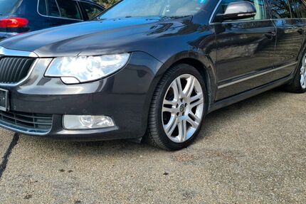 Skoda Superb 174.600 km 7.500 &euro; Crailsheim 74564