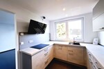 Exklusive, vollständig sanierte Wohnung mit großzügigem Raumgefühl und drei Balkonen 5 zimmer
