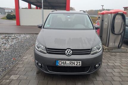 VW Touran 235.000 km 4.499 &euro; Wald 93192