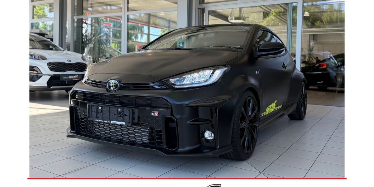 Toyota Yaris 5.800 km 48.792 &euro; Amberg 92224