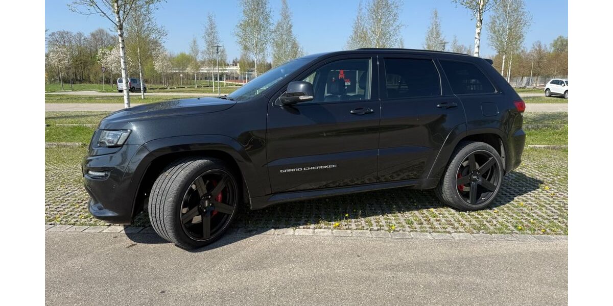 Jeep Grand Cherokee 192.300 km 22.990 &euro; Hallbergmoos 85399
