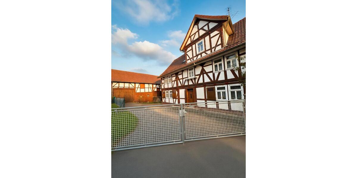 Bauernhaus, Landhaus Bad Sooden-Allendorf Allendorf - 9 Zimmer, 320 m&sup2;, 750&euro; | Angebot:26102176