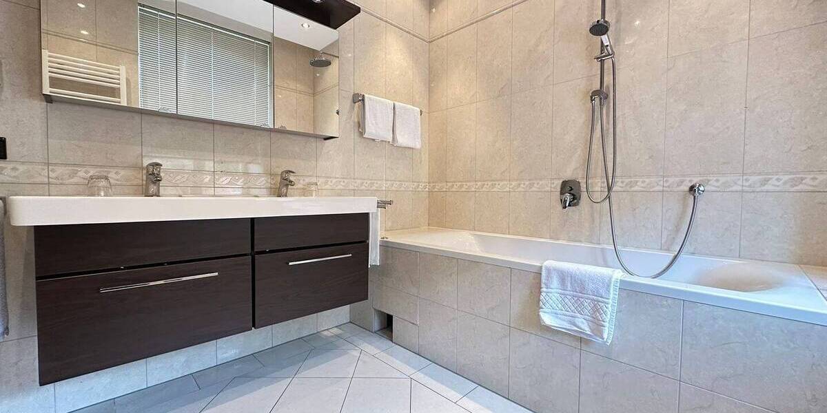 Gewerbeobjekt Bad Bertrich - 2 Zimmer, 350.000&euro; | Angebot:25670873