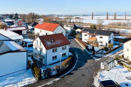 Haus zum Kaufen in Straubing 495.000 € 180 m² 8 zimmer