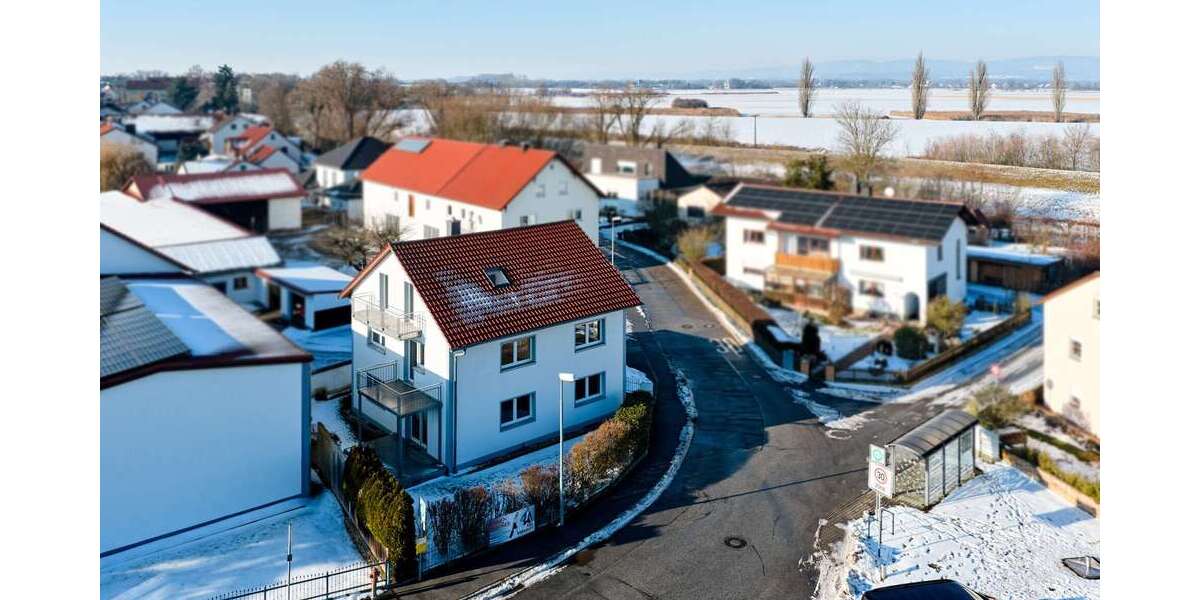 Haus zum Kaufen in Straubing 495.000 € 180 m² 8 zimmer