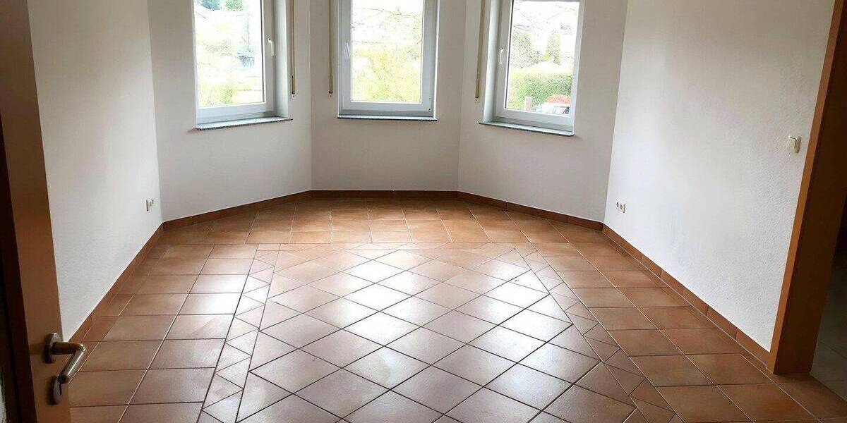 Etagenwohnung Pohlheim Grüningen - 5 Zimmer, 135 m&sup2;, 1.380&euro; | Angebot:26866311