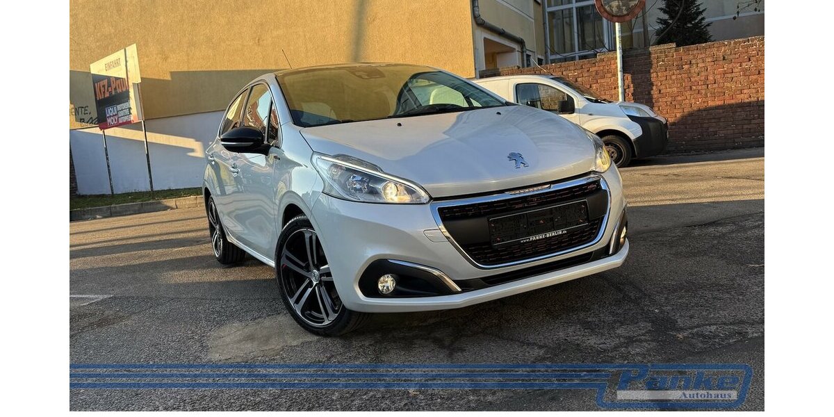 Peugeot 208 Allure*GT-Line*Pano*U-Connect*SHZ*R-Cam* 156.392 km 8.280 &euro; Berlin 13187
