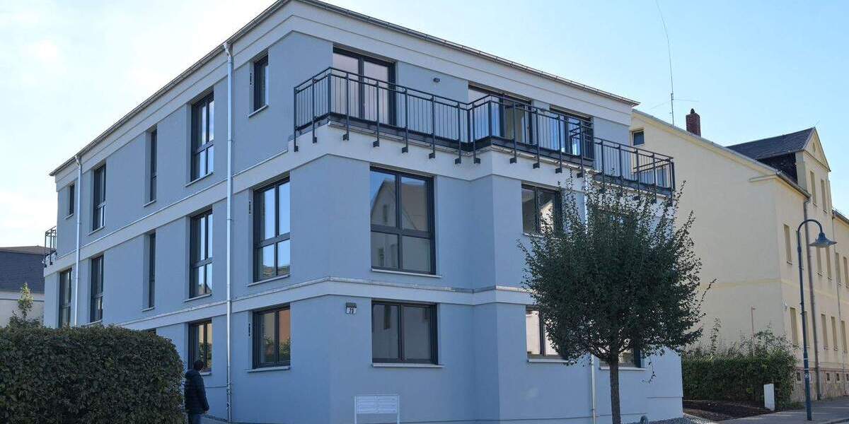 Etagenwohnung Oelsnitz/Erzgebirge Oelsnitz - 3 Zimmer, 94 m&sup2;, 805&euro; | Angebot:24807413