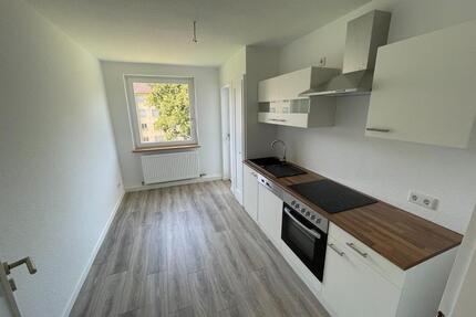 Moderne 2-Zimmer-Wohnung mit Balkon – Frisch Renoviert!