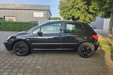 Peugeot 307 188.202 km 1.900 € Freital 01705