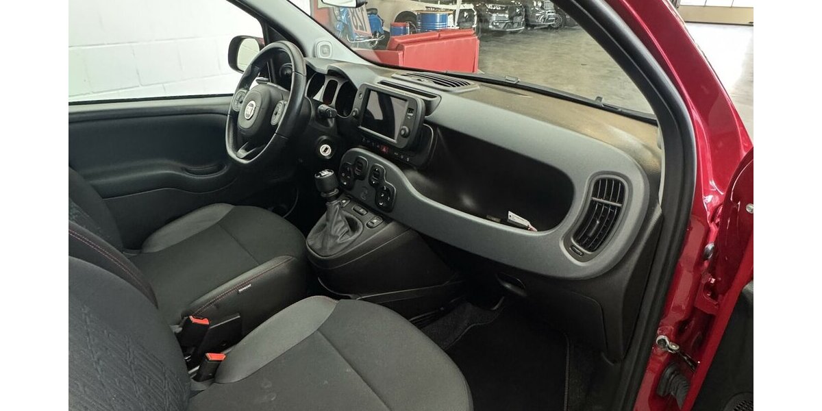 Fiat Panda Cross Red 1.0 Hybrid 1.Hand Neuwertig! 38.820 km 11.740 &euro; Lich 35423