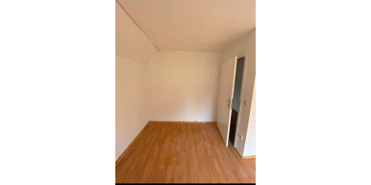 Mehrfamilienhaus, Wohnhaus Witzwort - 9 Zimmer, 250 m&sup2;, 185.000&euro; | Angebot:27119358