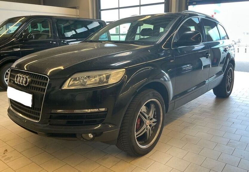 Q7