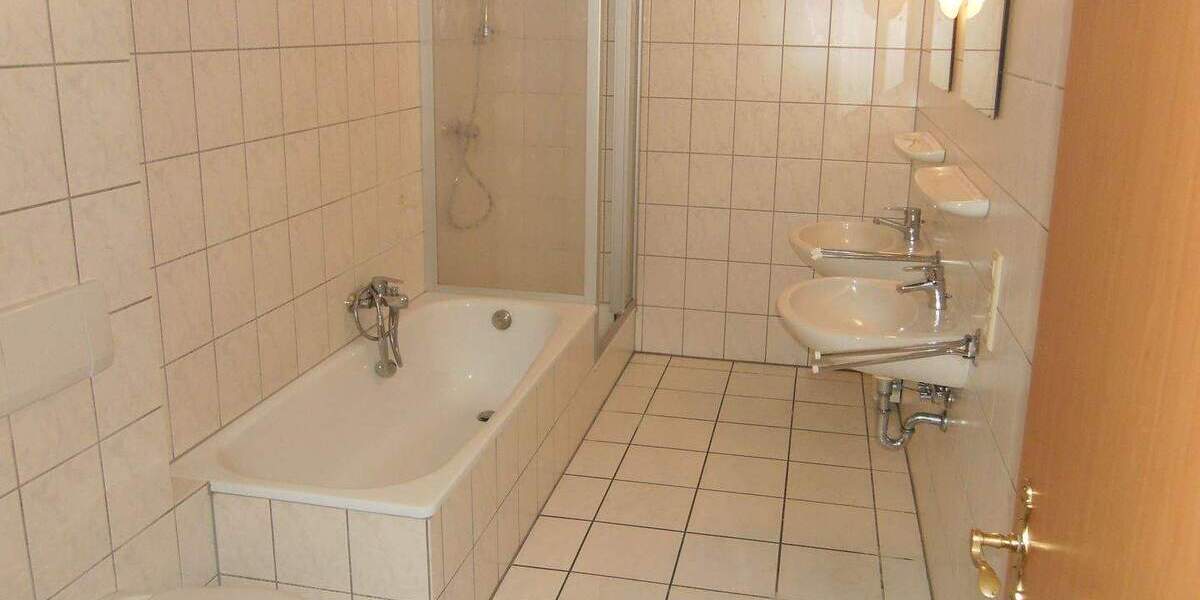 Etagenwohnung Polch - 3 Zimmer, 100 m&sup2;, 780&euro; | Angebot:25094623