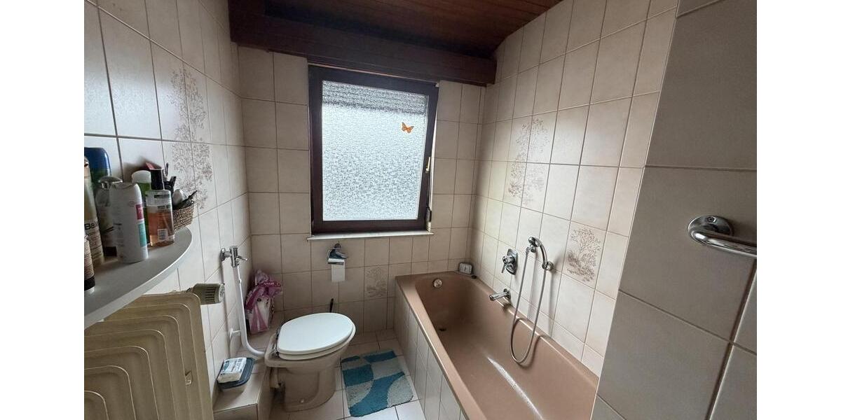 Dachgeschoßwohnung Hanau Groß-Steinheim - 3 Zimmer, 75 m&sup2;, 990&euro; | Angebot:24785017