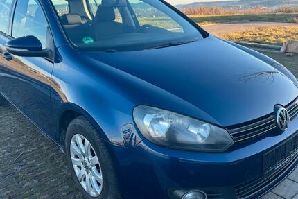 VW Golf 197.000 km 3.990 &euro; Öhringen 74613