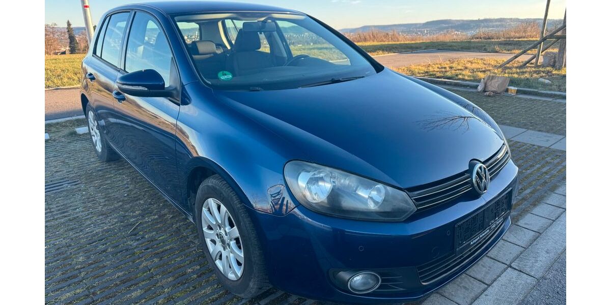 VW Golf 197.000 km 3.990 &euro; Öhringen 74613