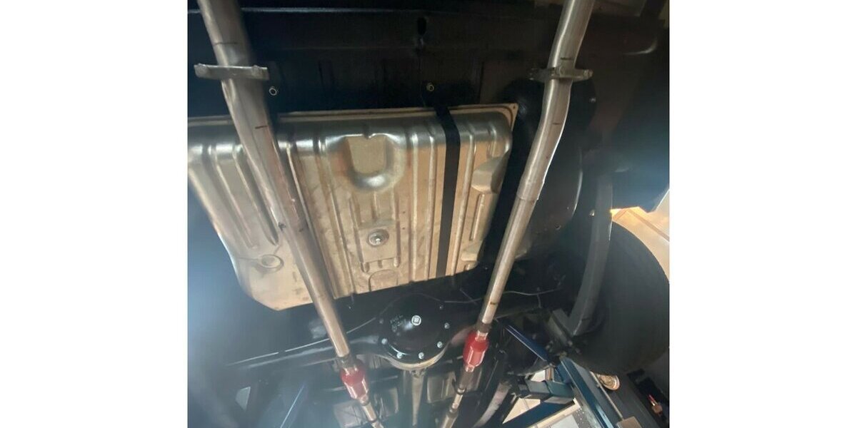 Chevrolet Fleetline DeLuxe 2100 50-1007 15.500 km 24.999 &euro; Hamburg 22339