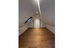 Dachgeschoßwohnung Mönchengladbach Süd - 2.5 Zimmer, 74 m&sup2;, 820&euro; | Angebot:26660538