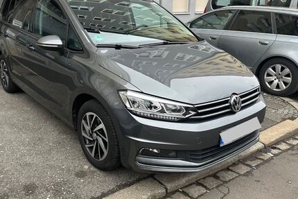 VW Touran 149.295 km 13.300 &euro; Nürnberg 90443