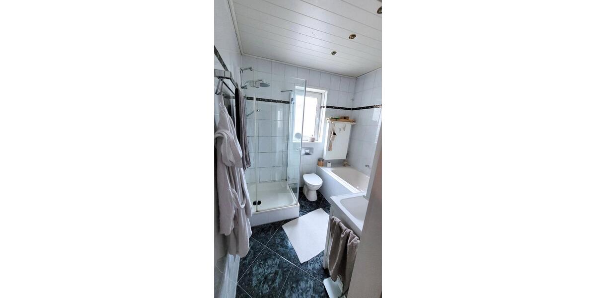 Erdgeschoßwohnung Saarlouis - 3 Zimmer, 120 m&sup2;, 1.200&euro; | Angebot:26388761