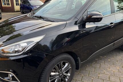 Hyundai ix35 123.000 km 9.999 € Neuss 41462