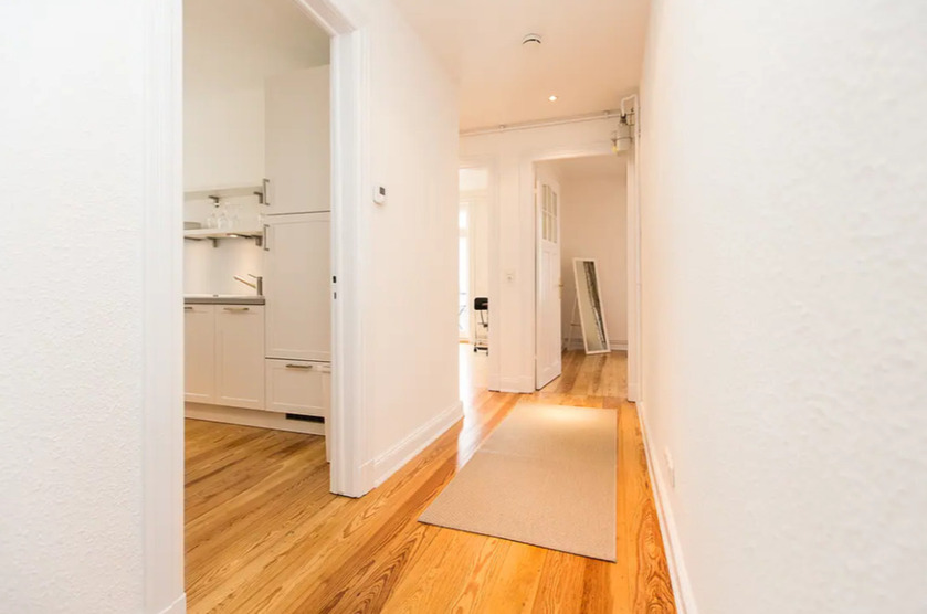 2-Zimmer TOP MODERNISIERT und MÖBLIERT mit Balkon