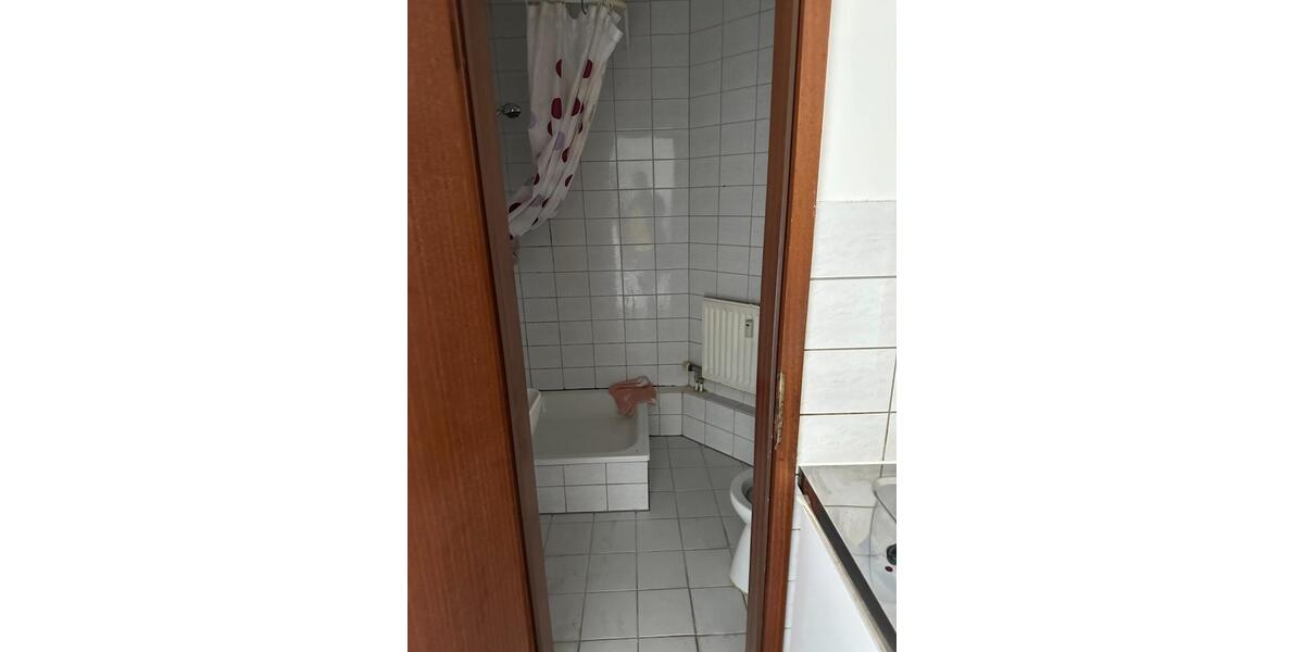Etagenwohnung Ludwigshafen am Rhein - 1 Zimmer, 21 m&sup2;, 76.000&euro; | Angebot:25833994