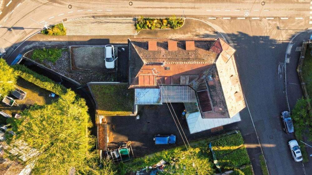 Wohn- und Geschäftshaus mit Gewerbe im EG und zwei großzügigen Wohnungen in Bahnhofsnähe zimmer