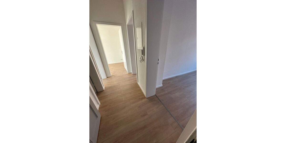 Etagenwohnung Hannover Linden-Mitte - 3 Zimmer, 61 m&sup2;, 950&euro; | Angebot:24825369
