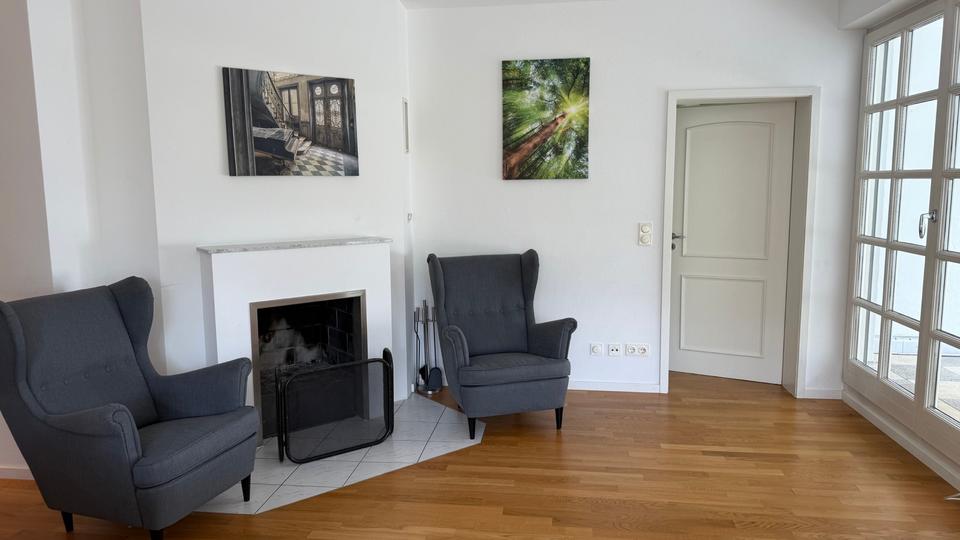 Etagenwohnung Bad Homburg vor der Höhe Gonzenheim - 3 Zimmer, 130 m&sup2;, 2.200&euro; | Angebot:26395142