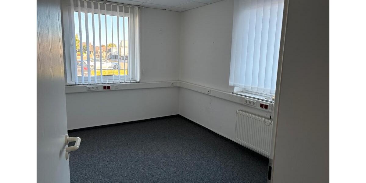 Gewerbeobjekt Leopoldshöhe - 940&euro; | Angebot:24773812