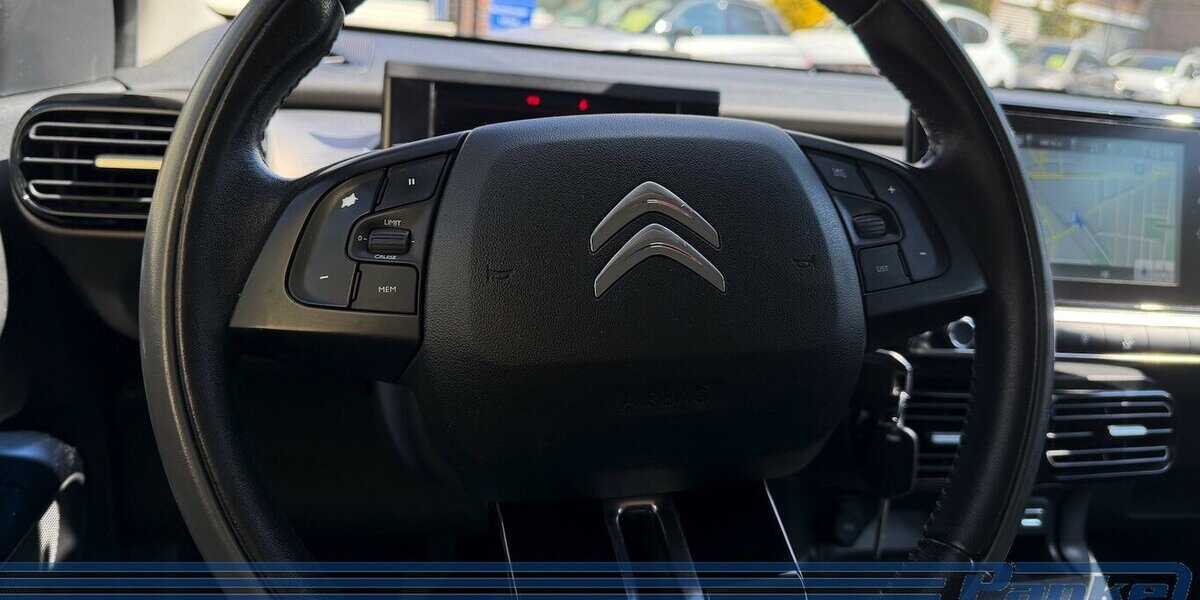 Citroen C4 Cactus Business 1.2*SHZ*NAV*USB*Kamera*LED* 105.469 km 7.600 &euro; Berlin 13187